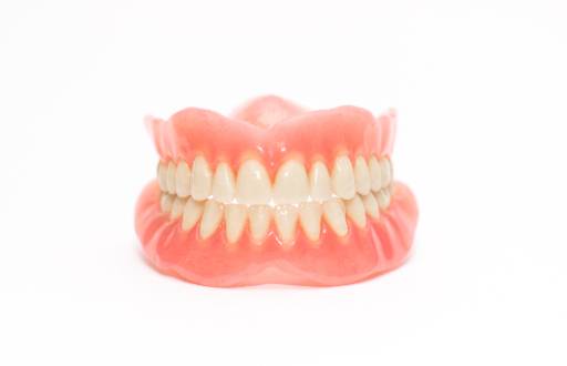 Traditional dentures